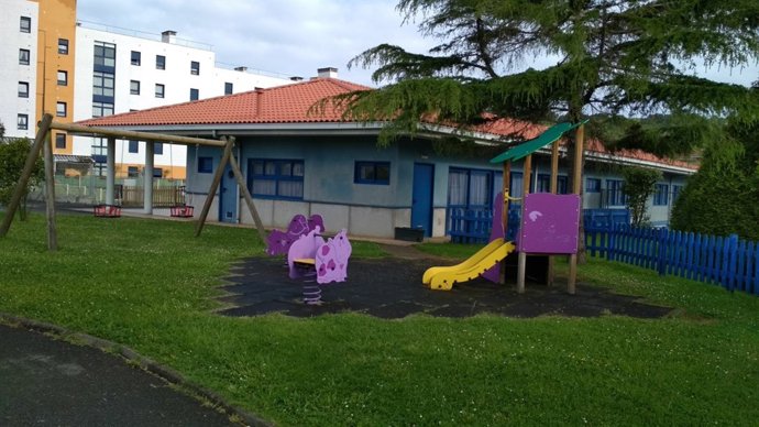 EScuela pública de 0 a 3 de Luanco.