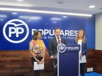 El PP considera que el nuevo Consejo de Ministros "es un comité de campaña" y Conesa es "su delegado" en la Región