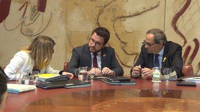 Consellers Elsa Artadi, Pere Aragonès, presidente de la Generalitat Quim Torra