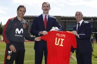 Felipe VI, a La Roja: "Comeos el Mundial, tengo la esperanza de que llegaréis muy lejos"