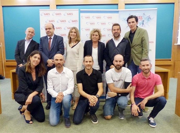 Presentación de las becas Persigue tus Sueños 