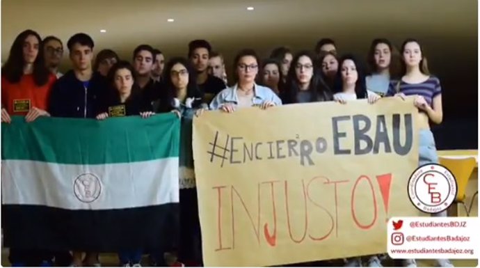 Alumnos encerrados en Badajoz