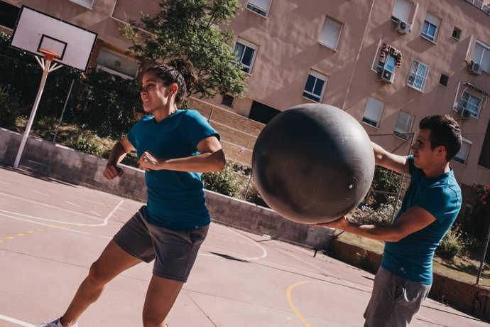 Práctica del baloncodo deporte creado en Málaga y extendido en nueve países