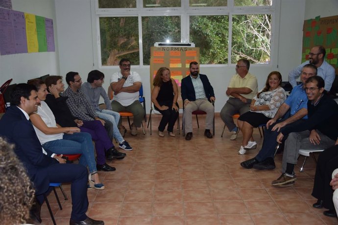 El SEF busca a 75 desempleados que trabajarán en equipo para encontrar empleo