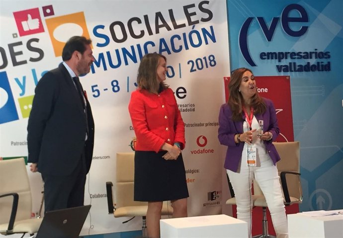  Óscar Puente, Izquierda, En La Clausura De La Semana De Las RRSS