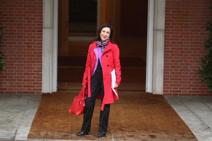 Margarita Robles, ministra de Defensa, llega a su primer Consejo de Ministros