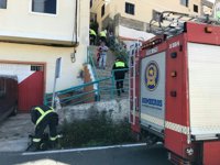 Una mujer fallece y un hombre está herido de gravedad tras producirse una explosión en una casa de Gran Canaria