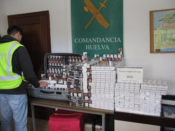 Tabaco de contrabando hallado en Cartaya.