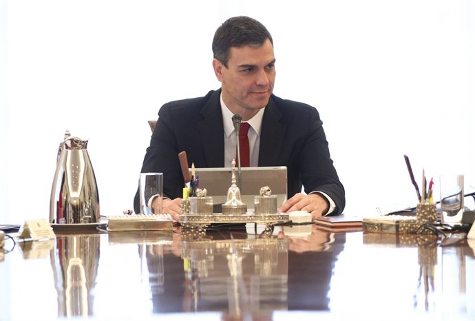Pedro Sánchez presideix el seu primer Consell de Ministres