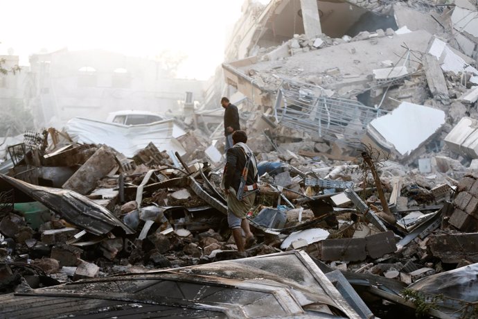 Edificio destruido en Saná (Yemen)