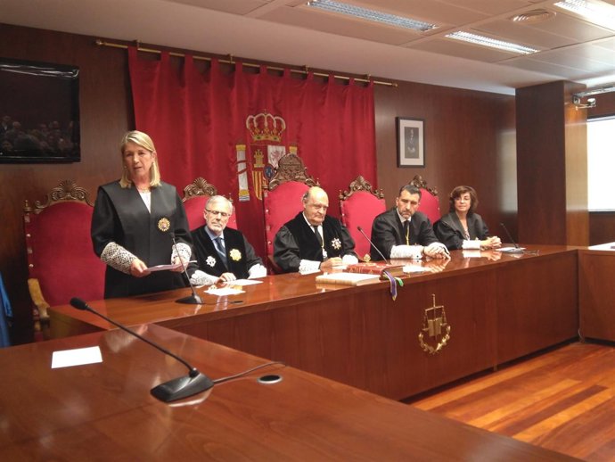 Carmen Arnedo en su toma de posesión como presidenta de la Sala de lo Social 