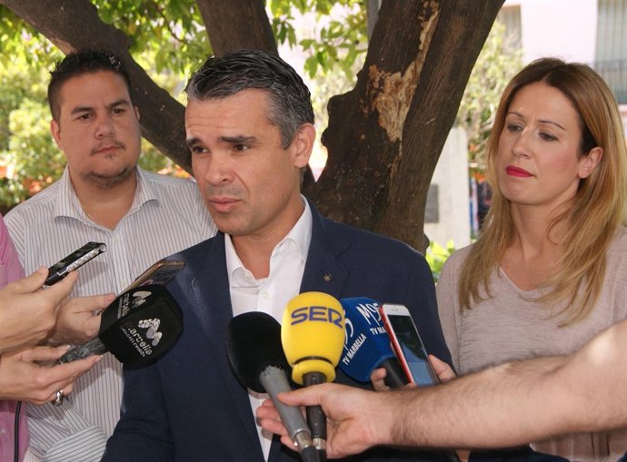 José Bernal PSOE Marbella y Antonia García PSOE Málaga vicesecretaria general