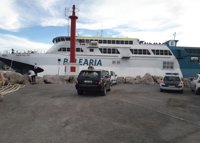 Un ferry de Baleària procedente de Dénia encalla en el puerto de Sant Antoni