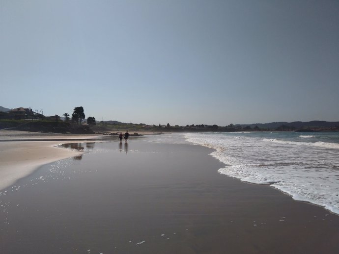 Playa, Limpieza de playas, arena, verano, turismo, Asturias, Playa de La Espasa