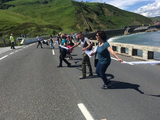 Cadena humana de Gure Esku Dago