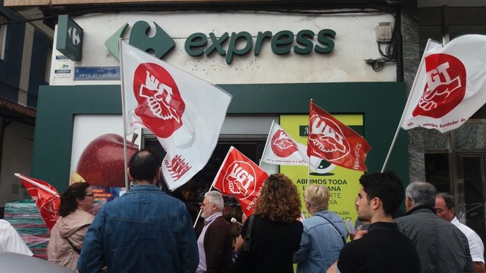 Concentración de UGT en un Carrefour Express