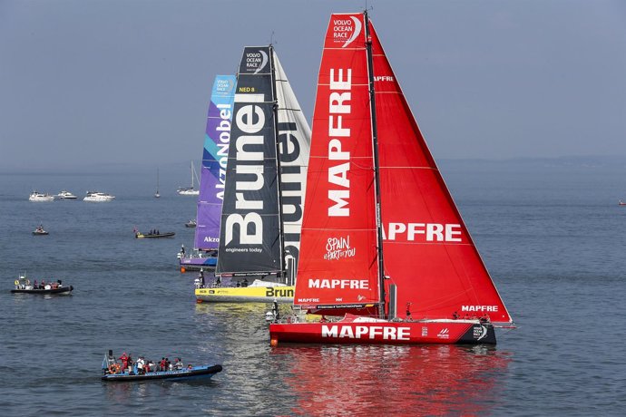 El MAPFRE lidera la salida de la etapa 10 de la Volvo Ocean Race