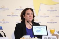 Colau ofrece Barcelona al barco 'Aquarius' y exige al Gobierno que "no mire hacia otro lado"