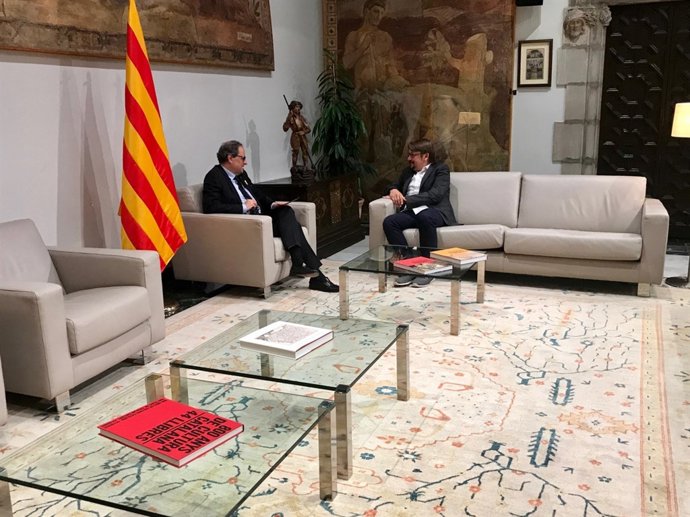 El president de la Generalitat, Quim Torra, amb Xavier Domènech (CatComú)