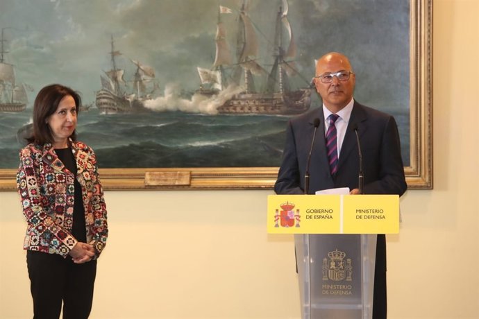 Margarita Robles y Ángel Olivares