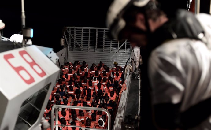 Migrantes rescatados por el barco 'Aquarius'