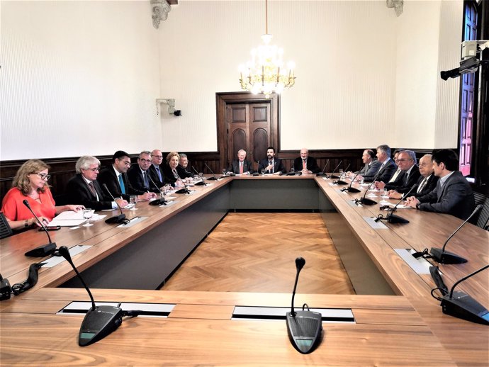 El president del Parlament, Roger Torrent, se reúne con las cámaras catalanas