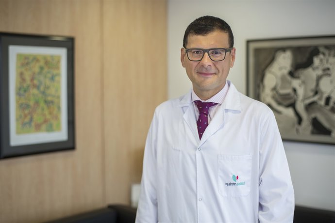 L'hepatòleg de Medicina Interna de l'Hospital Quirón J.Altamirano 