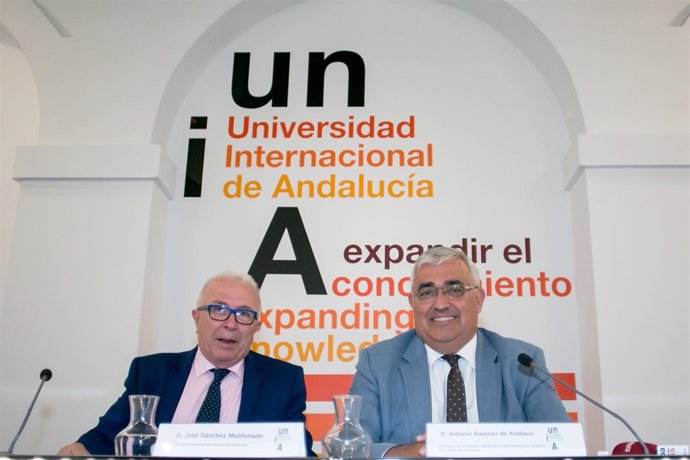 José Sánchez Maldonado (UNIA) y el consejero Antonio Ramírez de Arellano