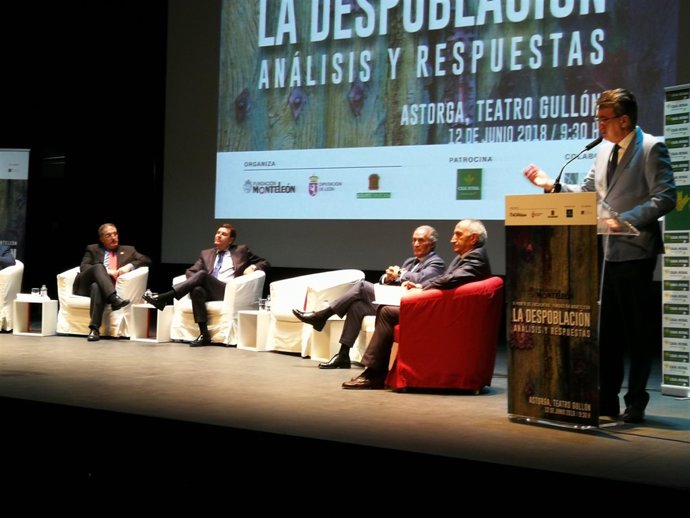 Majo durante su intervención en la jornada de despoblación 12-6-2018