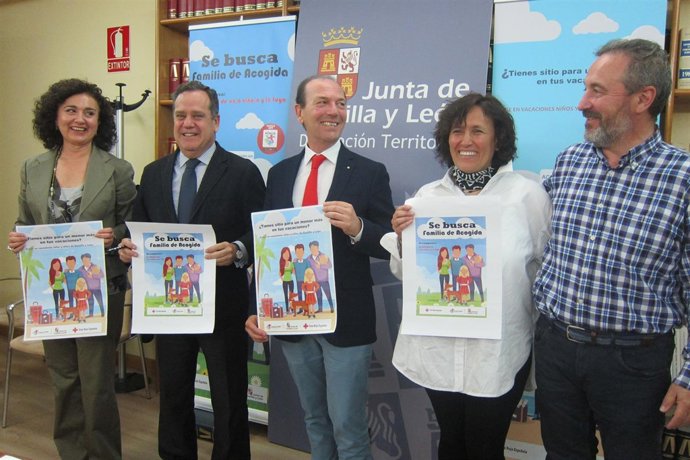 Presentación de la campaña para buscar familias de acogida                    