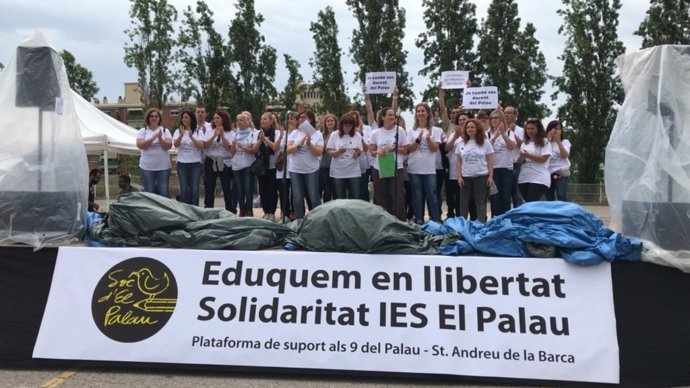 Acte de suport a  l'IES El Palau a Sant Andreu de la Barca (Barcelona)