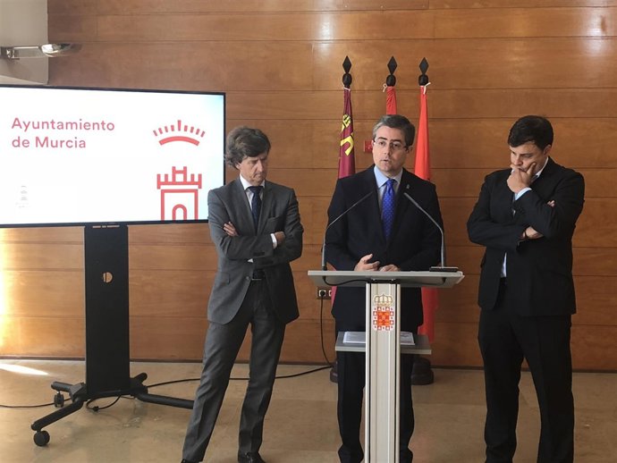 Pacheco, junto a Zamora