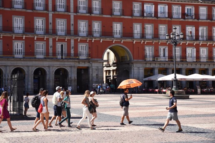 Recursos de turistas en la Plaza Mayor de Madrid