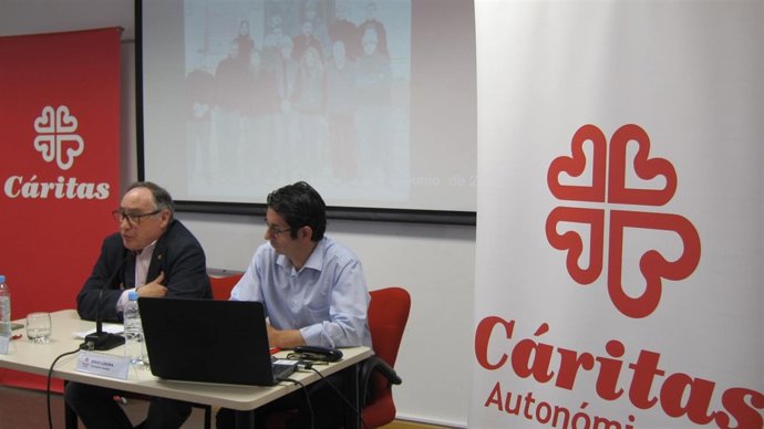         Carlos Sauras Y Jesús Luesma, De Cáritas Aragón                       