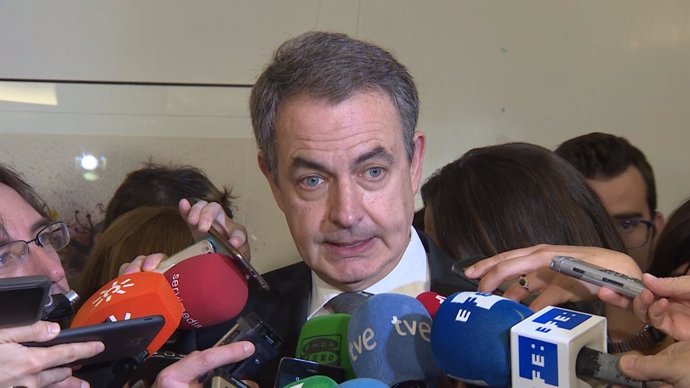  Zapatero En Declaracion En El Homenaje A Carme Chacón