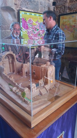 Maqueta con las ruinas de Santa Maria