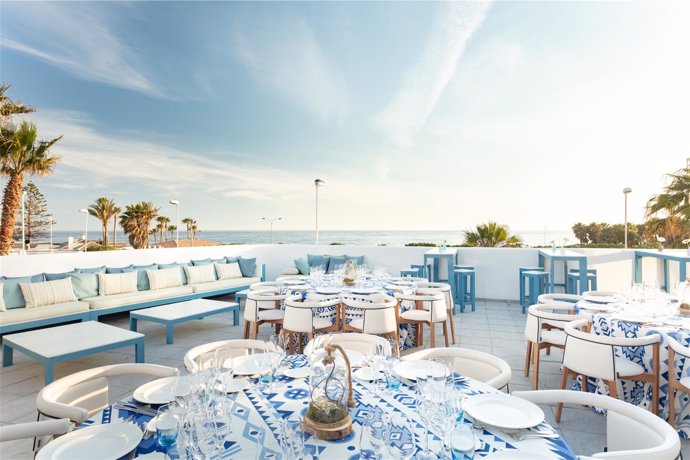 Mirador Playa cuenta con una gran terraza de 550 metros cuadrados al mar. 