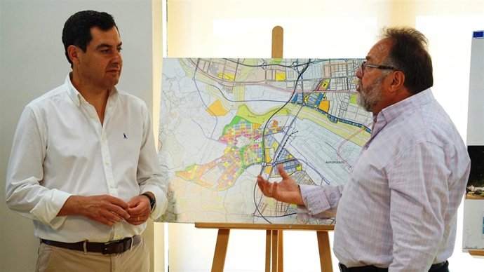 PP-A Moreno con alcalde de Alhaurín de la Torre proyecto ciudad aeropoertuaria