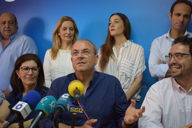 Monago, en rueda de prensa en Navalmoral