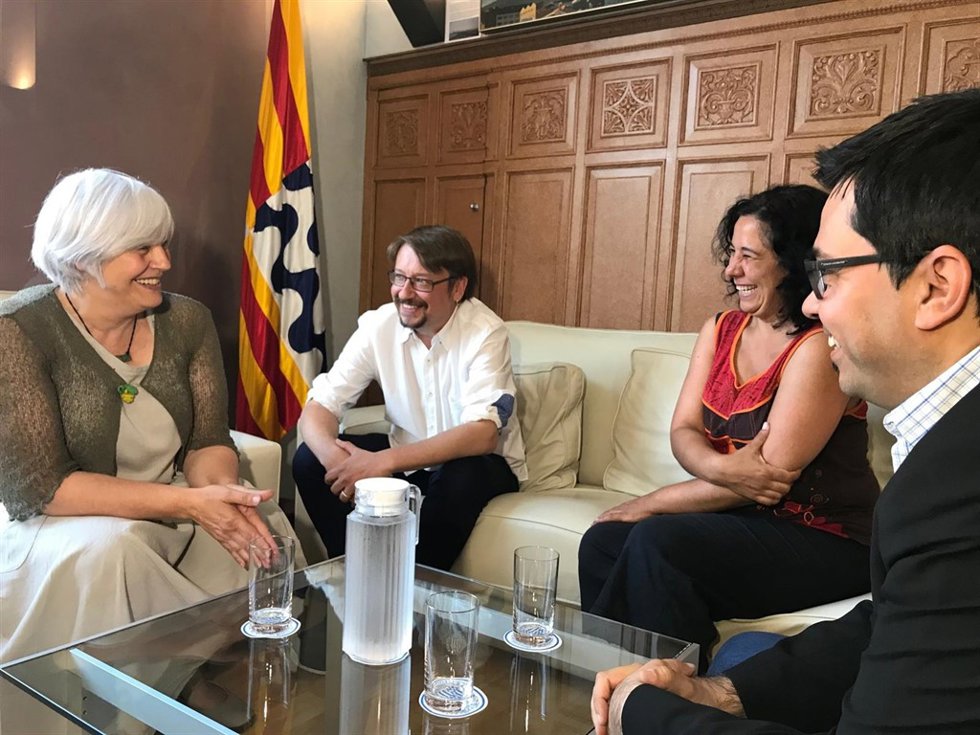 Dolors Sabater con Xavier Domènech, Susana Segovia y Gerardo Pisarello