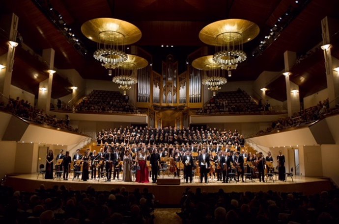 Un concierto de la Orquesta Clásica Santa Cecilia organizado por la Excelentia