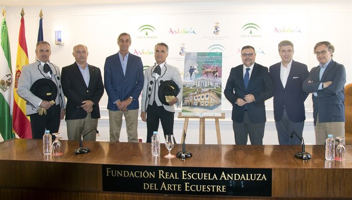 Nota De Prensa Y Fotografías. La Reaae Y La Escola Portuguesa De Arte Equestre P