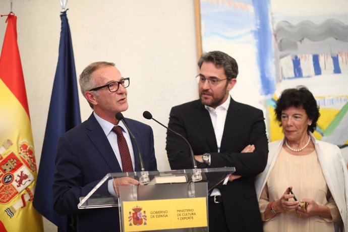 El nuevo ministro de Cultura y Deporte, José Guirao, toma posesión
