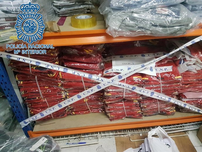 Equipaciones falsificadas intervenidas