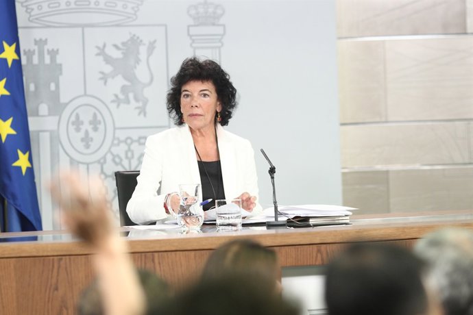 Roda de premsa de la portaveu del Govern central, Isabel Celaá
