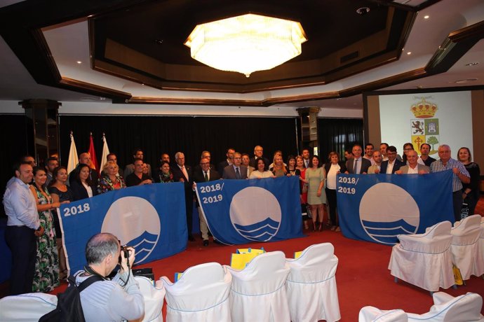 Acto de entrega de las Banderas Azules en Canarias