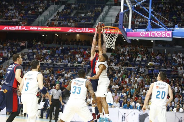 El Real Madrid se queda el segundo partido y empata la final con el Baskonia