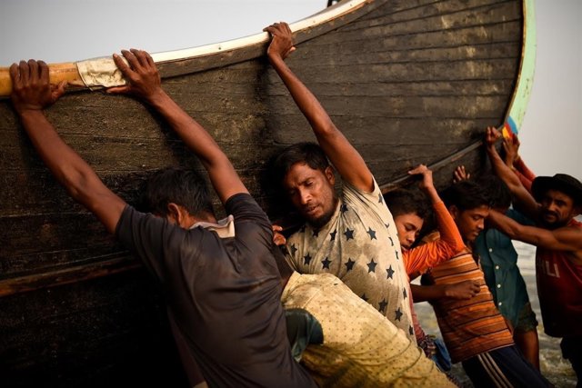 Pescadores rohingya en Bangladesh