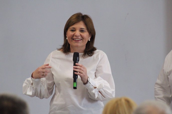 Isabel Bonig en un acto del PPCV en Alboraia