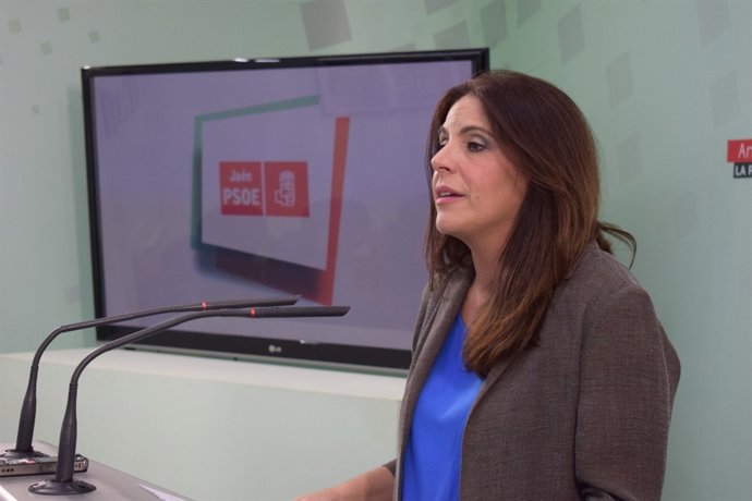 La secretaria de Formación y Nuevos Afiliados del PSOE-A, Ángeles Férriz